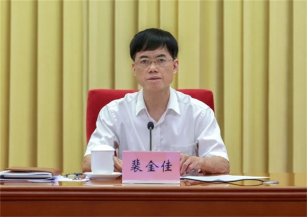 s_9745ff683cb9483e8638d68cbde2151c.jpg s_9745ff683cb9483e8638d68cbde2151c.jpg